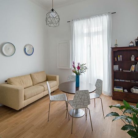 Apartmán A Casa Di Adri Salerno Exteriér fotografie