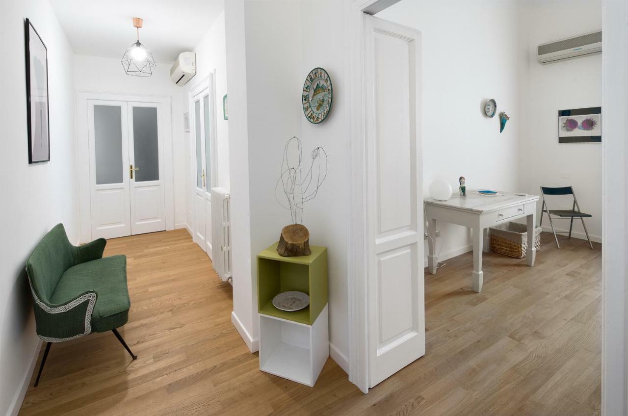 Apartmán A Casa Di Adri Salerno Exteriér fotografie