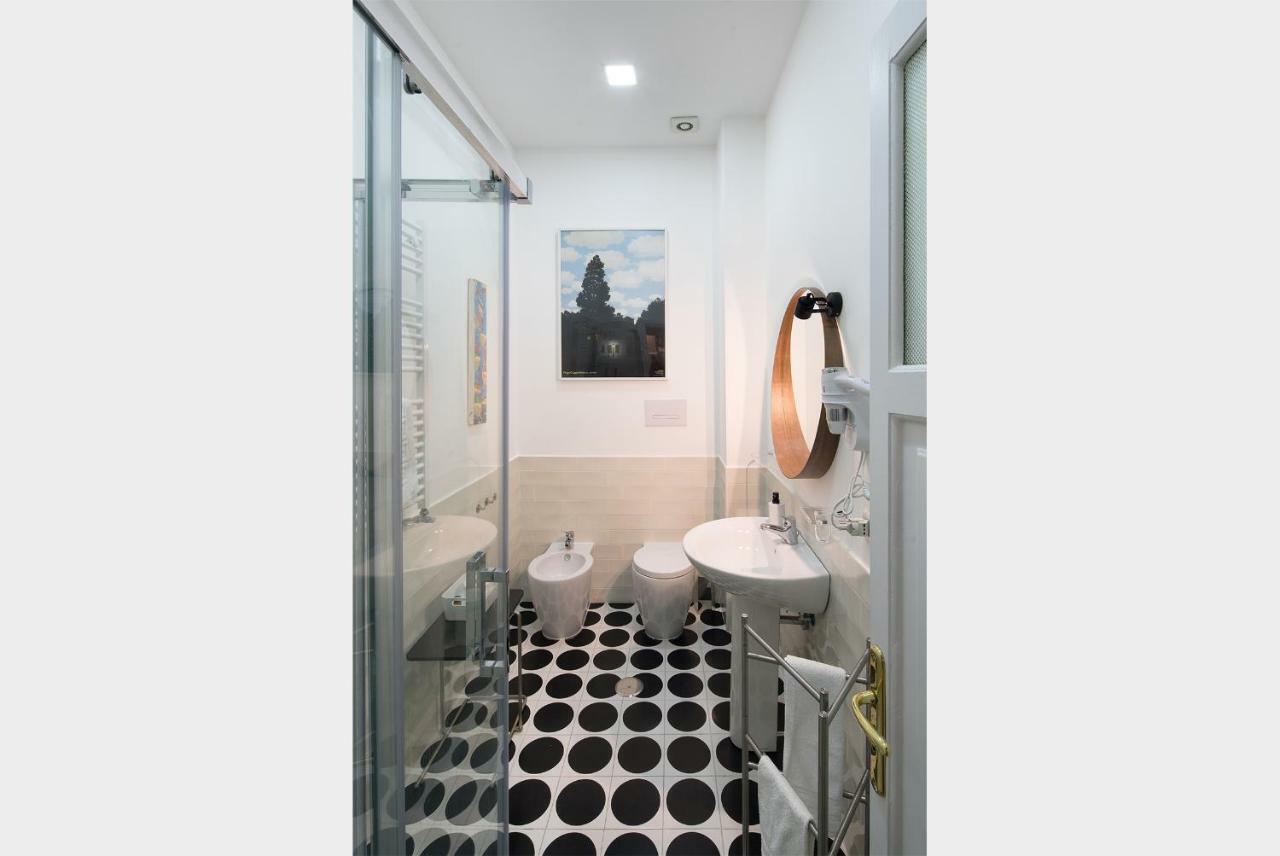 Apartmán A Casa Di Adri Salerno Exteriér fotografie