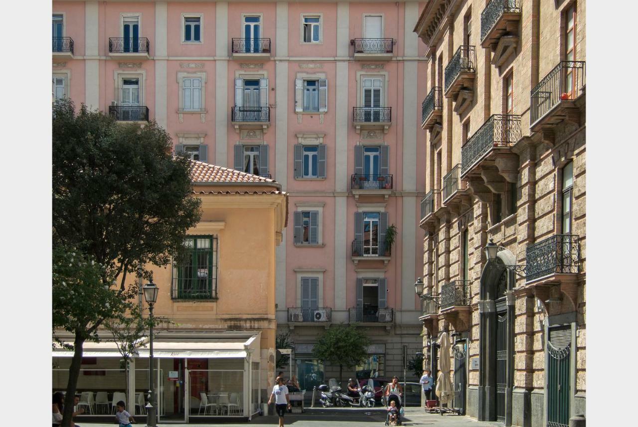 Apartmán A Casa Di Adri Salerno Exteriér fotografie