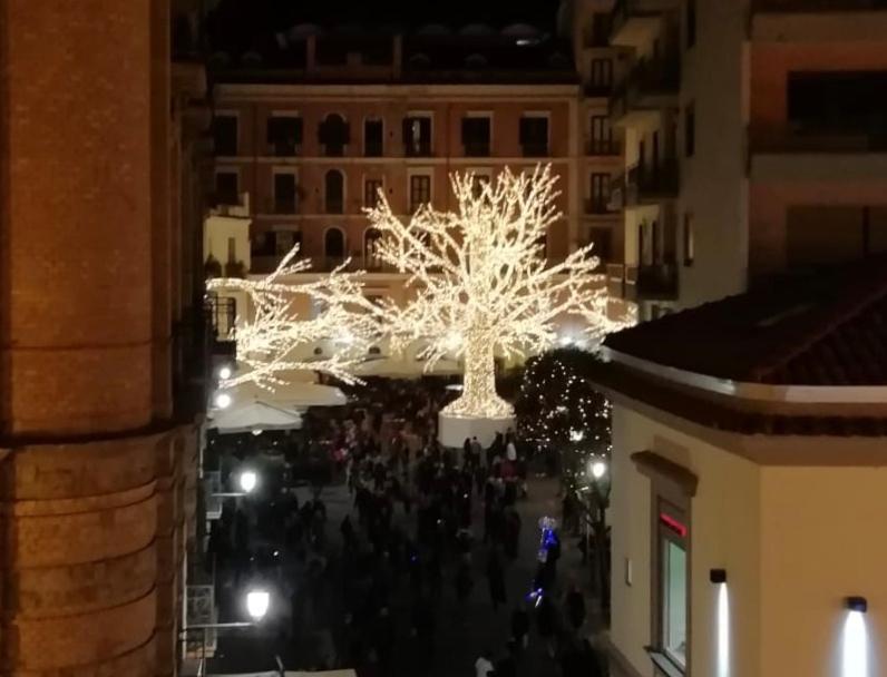 Apartmán A Casa Di Adri Salerno Exteriér fotografie